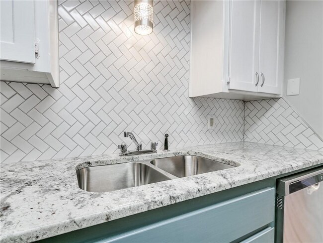 Foto del edificio - 3212 Meadow Ave
