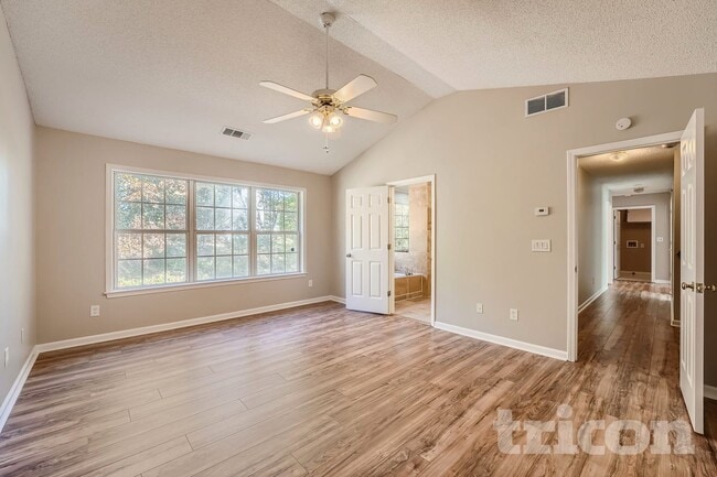 Building Photo - 5910 Haterleigh Dr