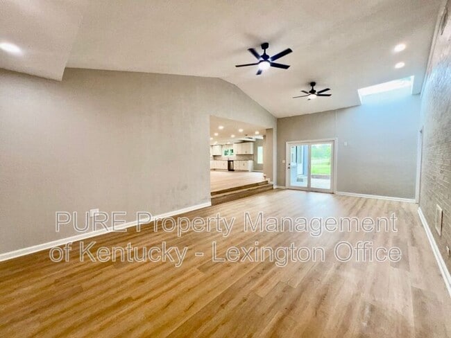 Photo - 3520 Combs Ferry Rd House