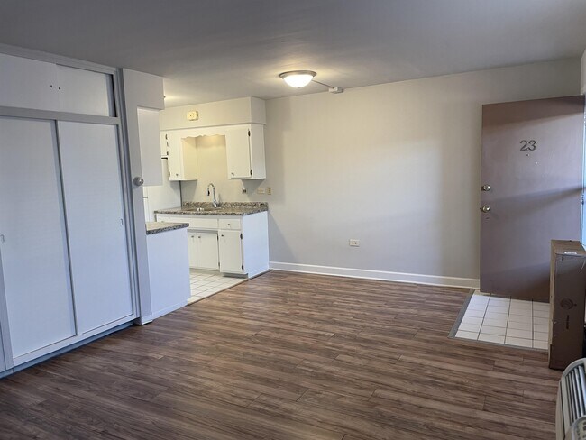 Foto del edificio - 6705 Stanley Ave