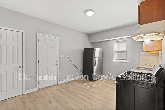 Building Photo - 3954 Louisiana Ave