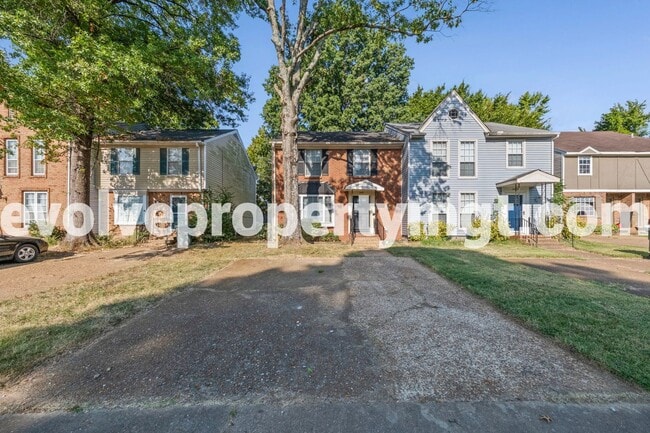 Foto del edificio - 2481 Chiswood St