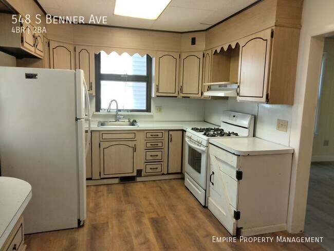 Building Photo - 4 Bedroom/ 1.5 Bathroom House in Fountain ...