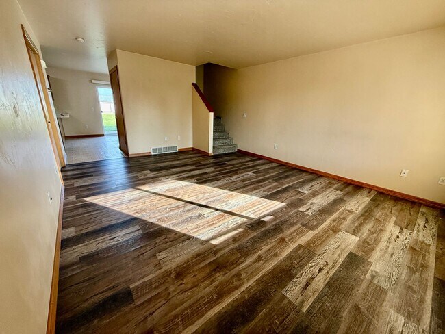 Foto del edificio - N184 State Park Rd