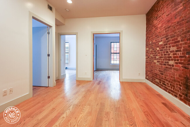 Building Photo - 892 Myrtle Ave