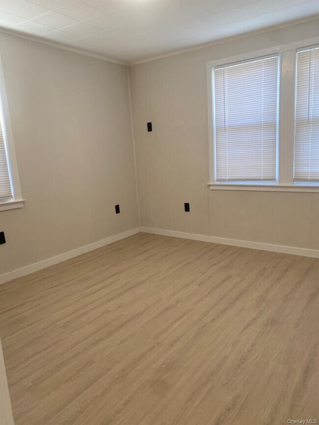 Foto del edificio - 77-25 169th St