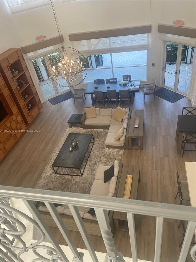 Foto del edificio - 3155 NE 184th St