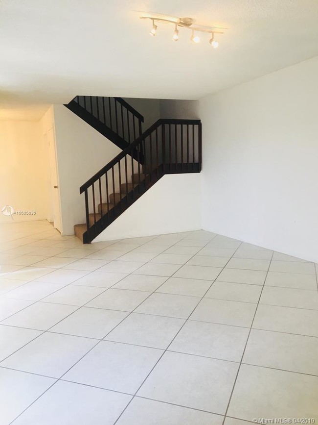 Building Photo - 217 2nd Way