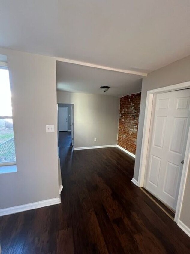 Photo - 1847 E Cornwall Street