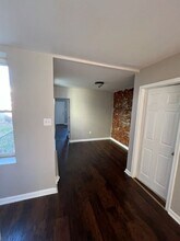 Building Photo - 1847 E Cornwall St