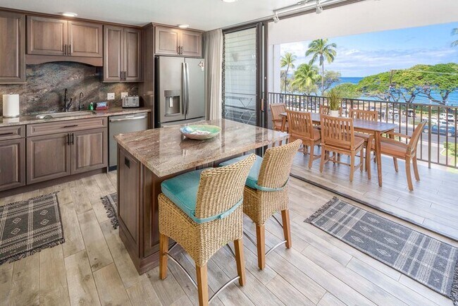 Building Photo - Maui Parkshore 410
