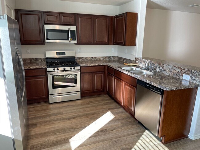 Building Photo - ***MARCH MADNESS SAVINGS!*** Three Bedroom...