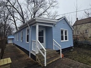 Building Photo - 2330 W 30th St