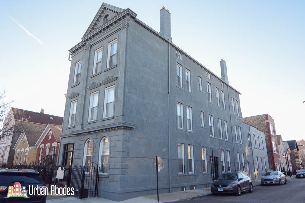 Primary Photo - 2031 W 23rd St