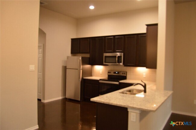 Building Photo - 1120 Stanley Wy