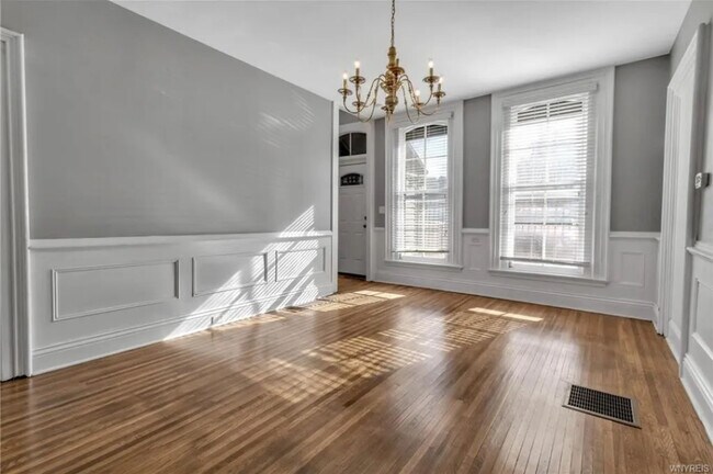 Building Photo - 11 Whitney Pl