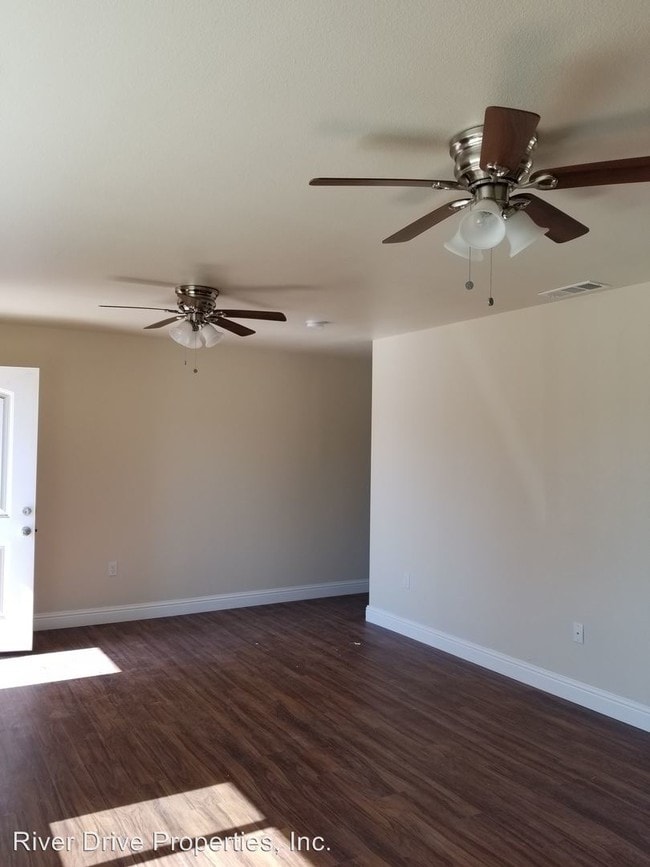 Foto del edificio - 3 br, 2 bath House - 1056 Second Street