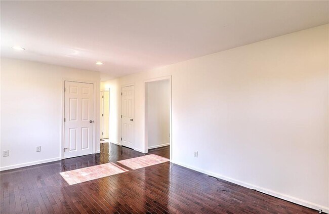 Foto del edificio - 22 Carpenter Ave