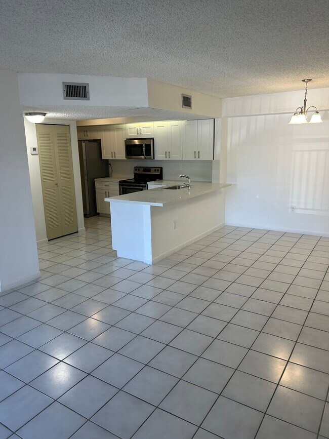 Foto del edificio - 8600 SW 212th St