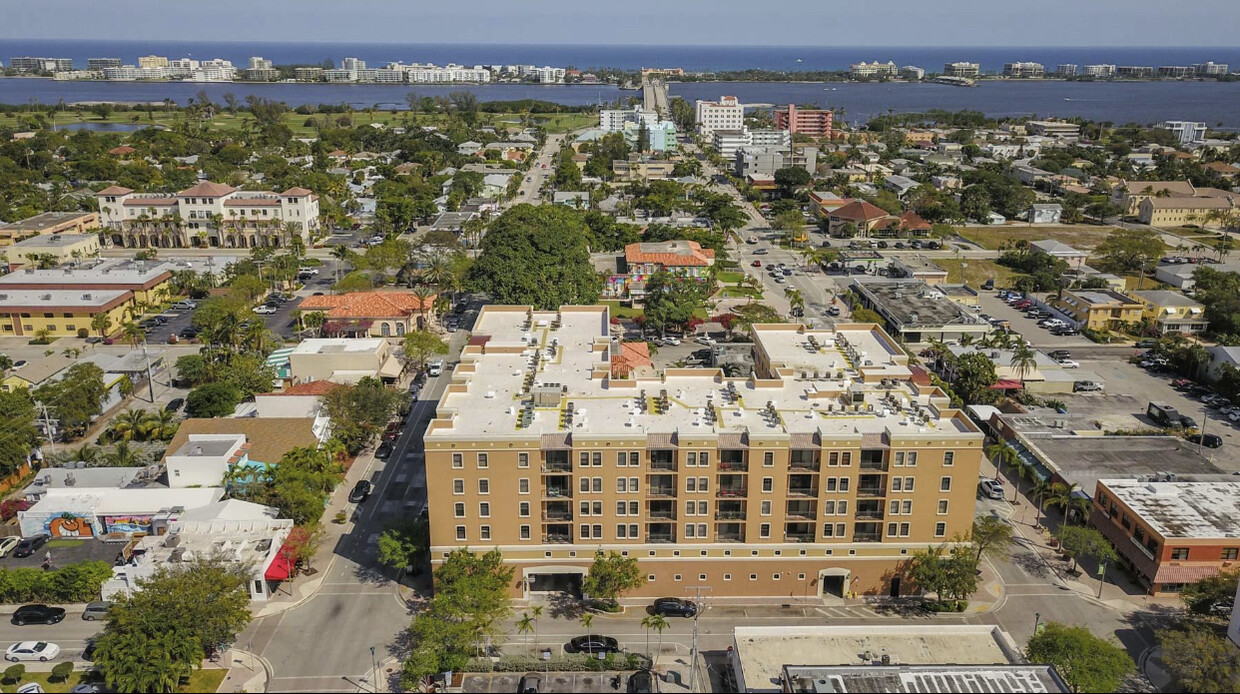 Less than a mile from the ocean - 511 Lucerne Ave