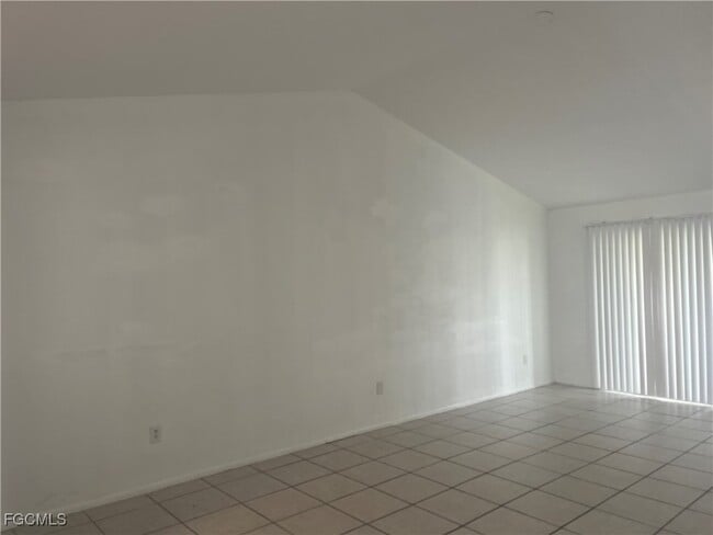 Building Photo - 839 SW 48th Terrace