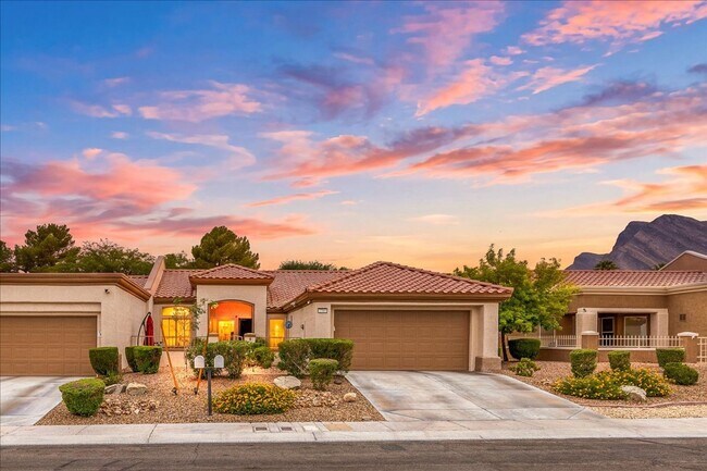 Foto del edificio - Beautifully Updated 2bd Sun City Summerlin Home with Resort-Style Amenities