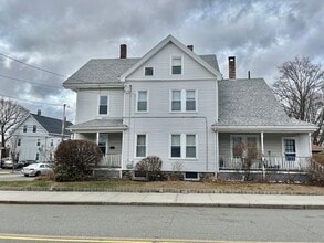 Building Photo - 231 River St