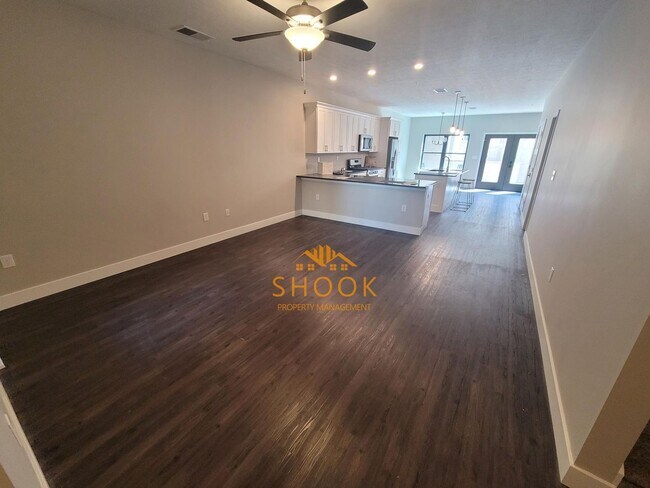 Foto del edificio - Brownstone Condominiums