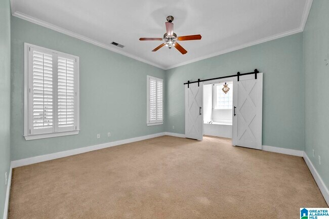 Building Photo - 6285 S Clubview Cir