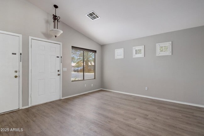 Building Photo - 9912 E Delta Cir