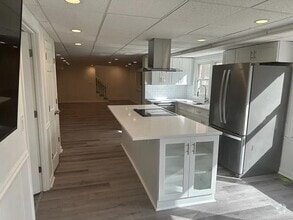 Building Photo - 260 Glen Meadow Ct