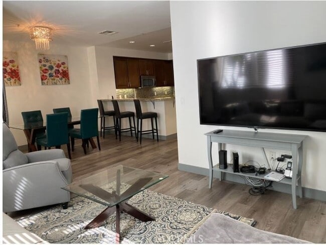 Foto del edificio - 21301 Erwin St