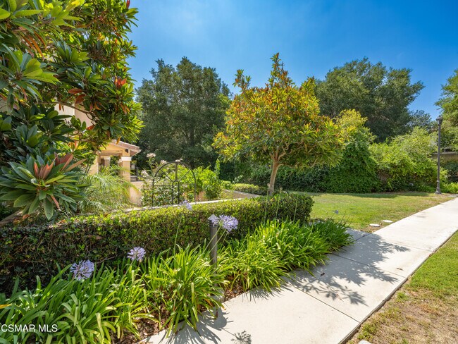 Foto del edificio - 1368 Ashton Park Ln