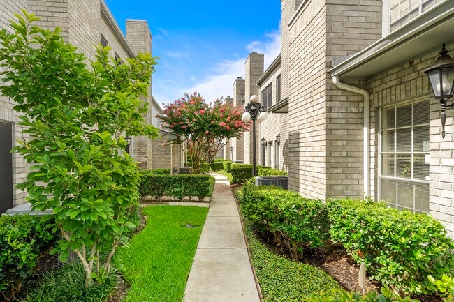 Foto del edificio - 7396 Regency Square Ct