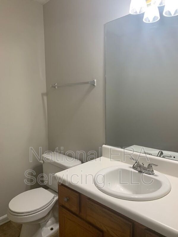 Foto del edificio - 5924 Sherwood Pl