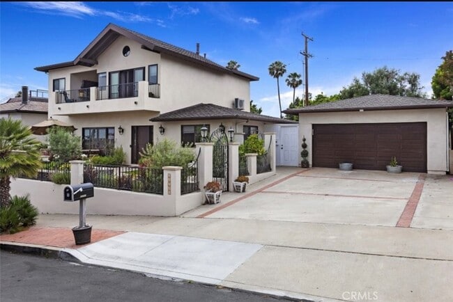 Building Photo - 33791 Colegio Dr