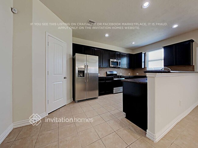 Foto del edificio - 30711 Academy Trace Dr
