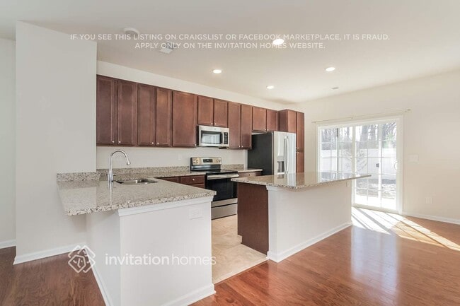 Building Photo - 9211 Grand Valley Dr