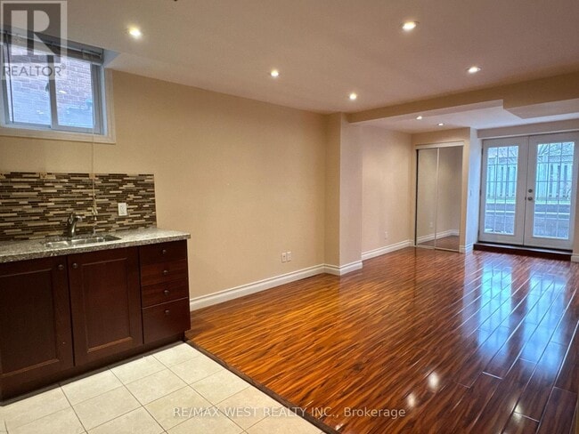 Building Photo - 20 Kevi Crescent