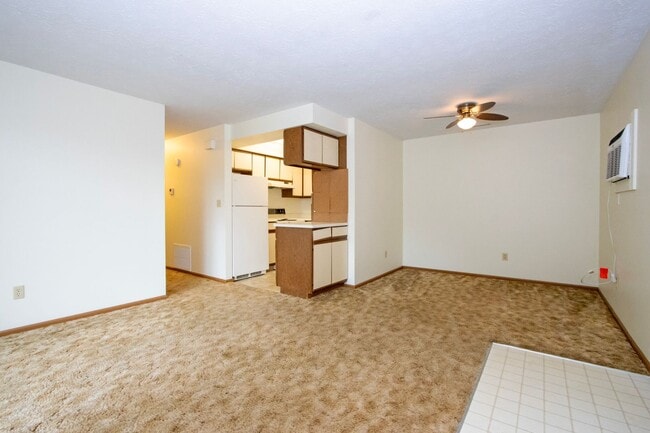 Building Photo - Two bedroom apartment