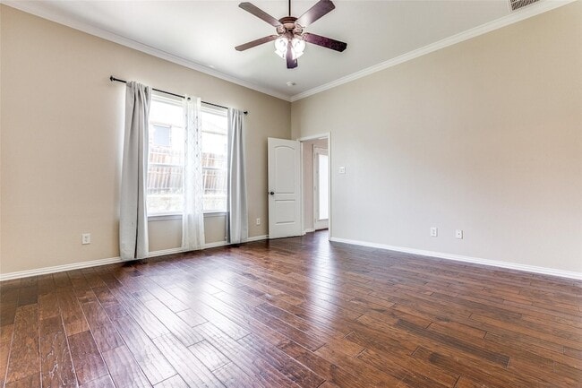 Foto del edificio - 14625 Riverside Dr