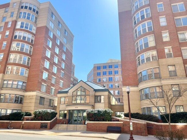 Building Photo - 3830 9th St N