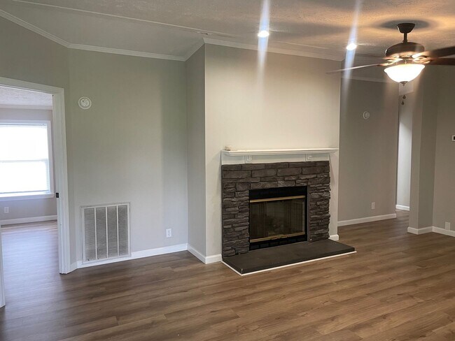 Foto del edificio - Beautiful 3 Bed, 2.5 Bath Home located in ...