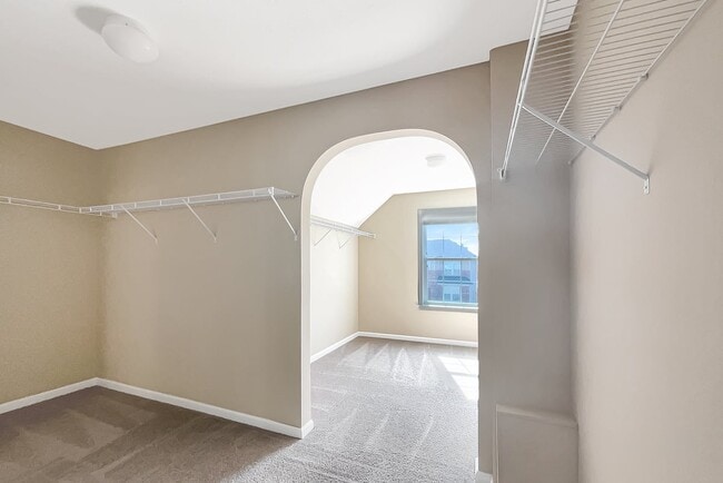 Building Photo - 643 Bracknell Dr