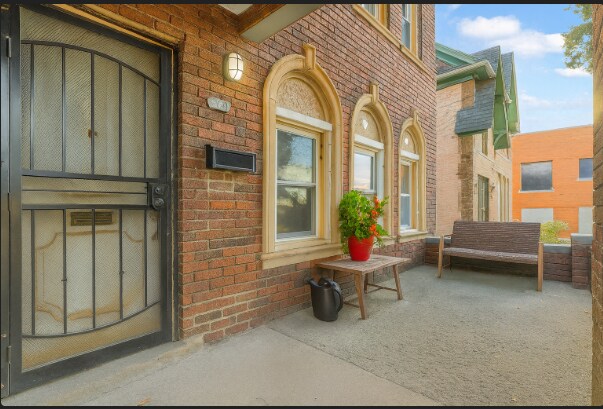 Foto del edificio - 3353 Fullerton Ave