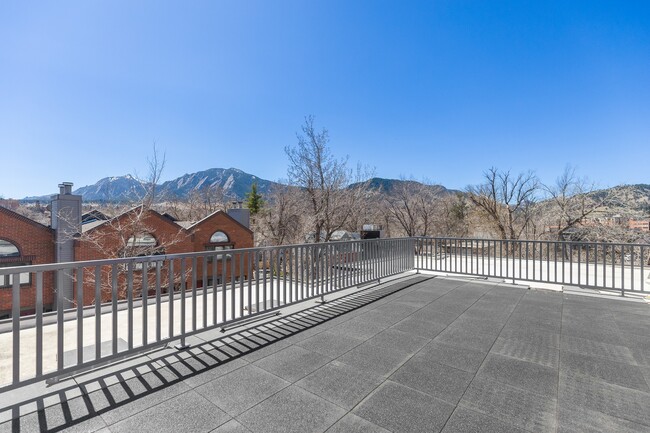 Rooftop Deck - 1700 17th St