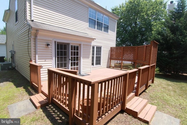 Building Photo - 457 Foxridge Dr SW