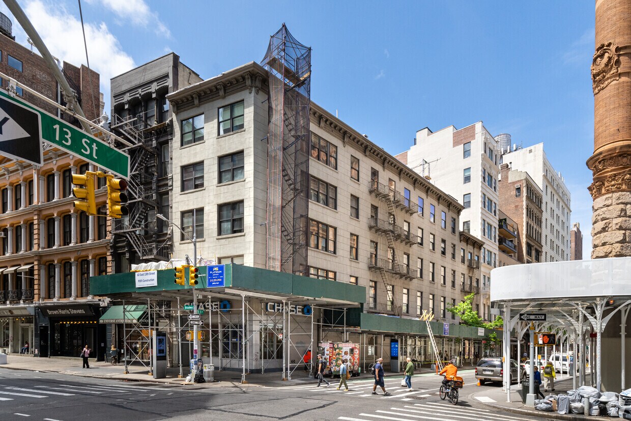 Foto principal - 835 Broadway
