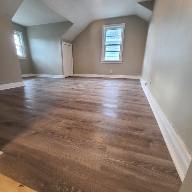 Building Photo - 754 Chenango St