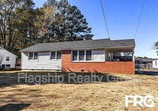 Building Photo - 1305 Robin St